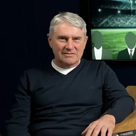 Volá Ruzyně, Afričani přistáli. Historky z Brozan od muže, který je 28 let platí