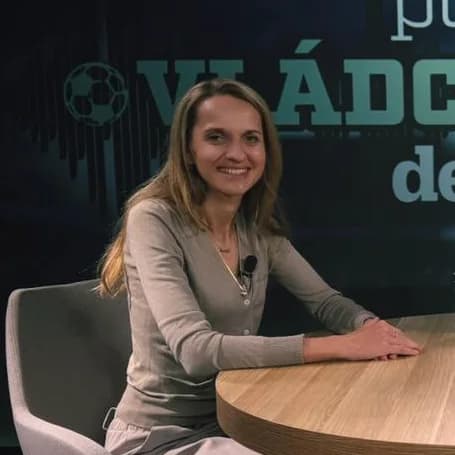 Zákaz piva na fotbale? Haindlová srovnává Česko s cizinou, mluví i o Slavii